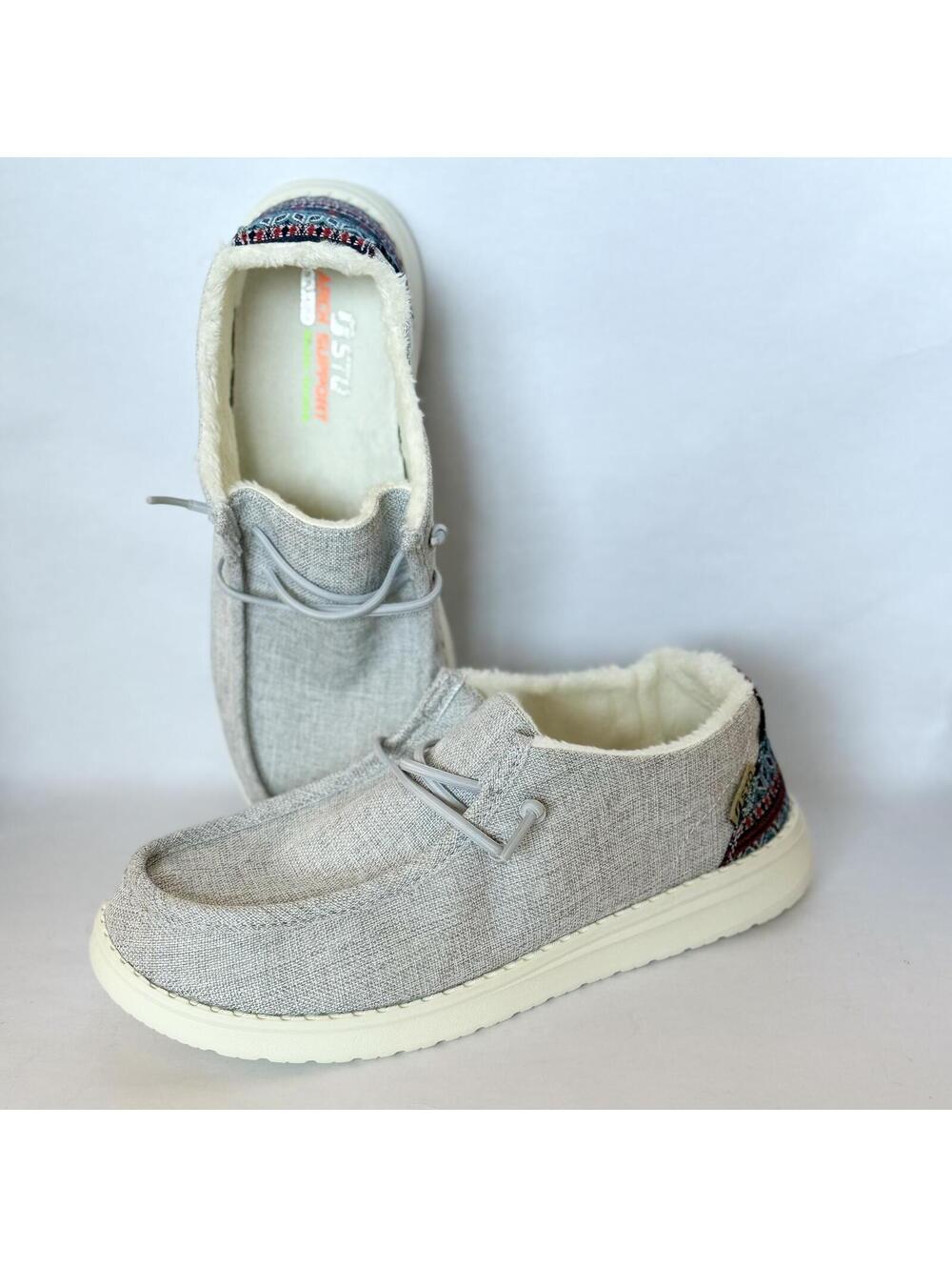 STQ 8.5 Casual Grey Canvas Shoes Arch Suport Machine wash. Amazon's "Hey Dudes"